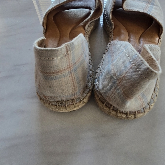 Born Seak Espadrilles Slip On Sz 8M Women Taupe Beige Fabric D'orsay Shoes - Picture 8 of 14